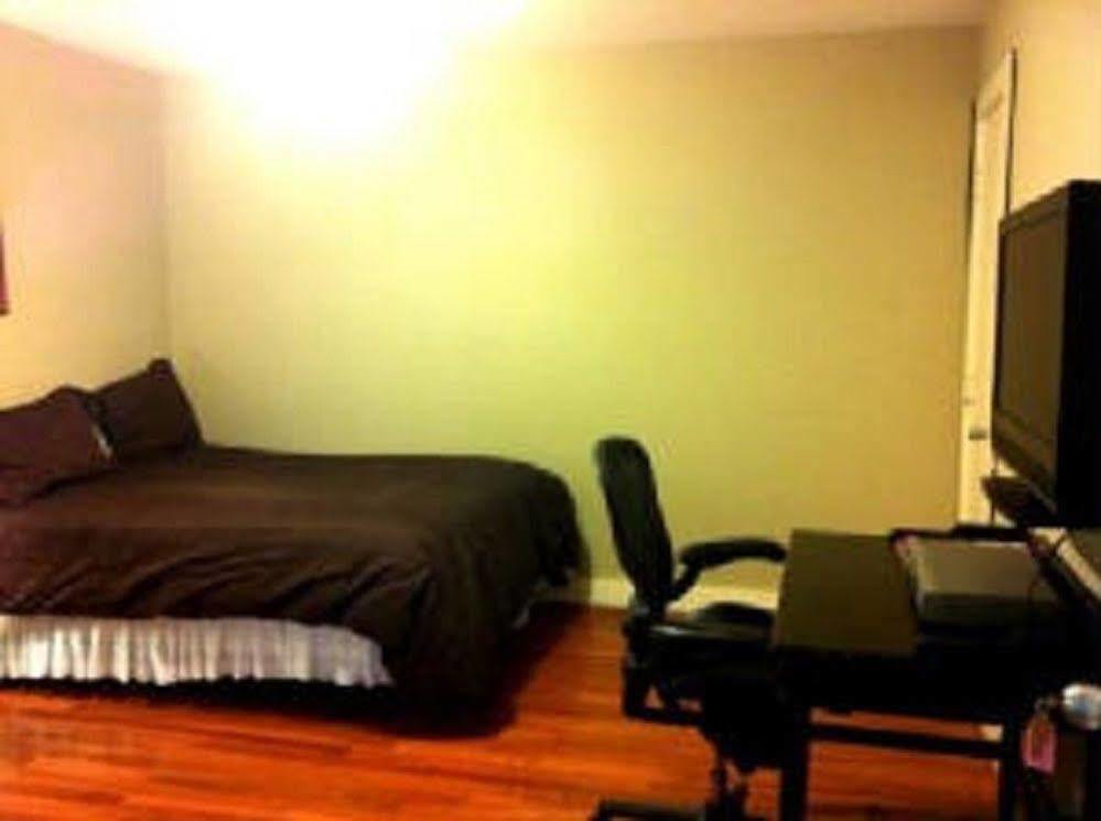 Modern B & B Houston Ngoại thất bức ảnh